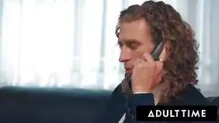 إباحية قاسية: الأم العربية سارة تسيطر على كارلا لين