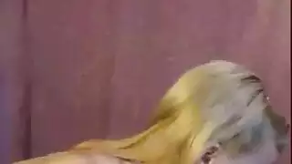 جنس فموي جامعي صريح: مص وبلع