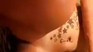 حريم مصرى بتقلع ملابسها امام الكاميرا