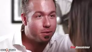 فانتازيا زوجة الأب المثيرة: قذف داخلي بعد نيك جامح