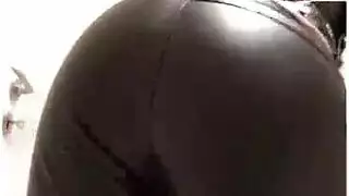 الام المحروسه تستغل الابن