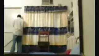 فتاة عربية تتلقى نيكًا عنيفًا من جارها على كاميرا مخفية