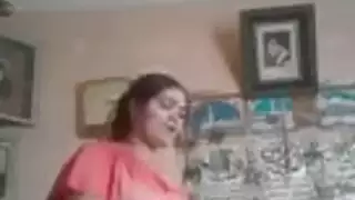 رقص البطن المثير للعاهرة المصرية يتحول إلى بورن هاردكور