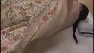 مقاطع سكس كلاسيكية نيك بنت وهي نائمة